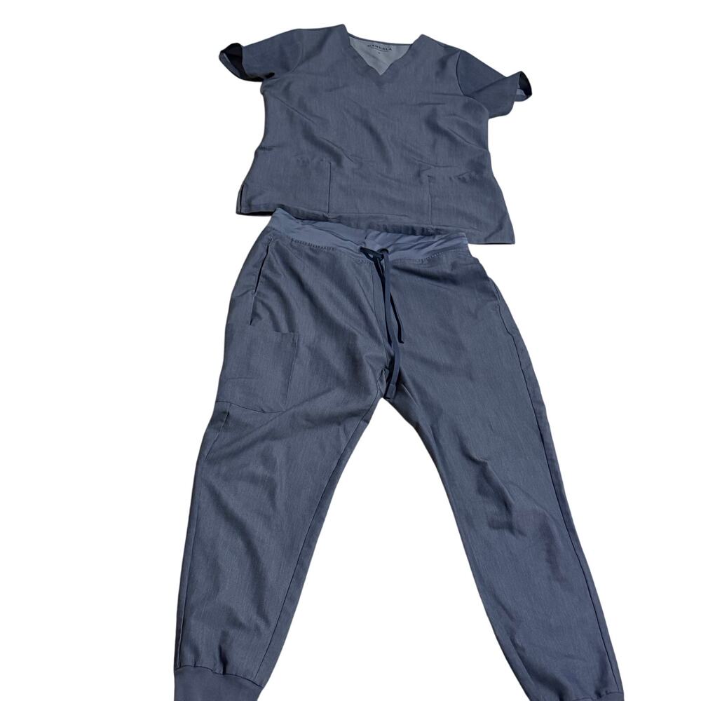 EUC Mandala scrub set sz M in gray nurse work wear medical professional